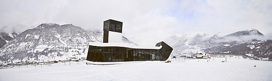 VisualARQ analiza un diseño Rhino: el Aeropuerto Queen Tamar en Mestia, de J. Mayer H. Architects VisualARQ analiza un diseño Rhino: el Aeropuerto Queen Tamar en Mestia, de J. Mayer H. Architects