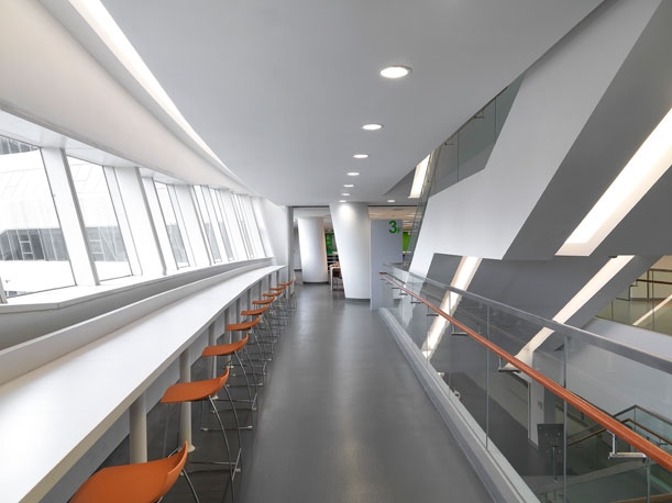 VisualARQ examina las columnas inclinadas en el diseño de J. J. Pan & Partners